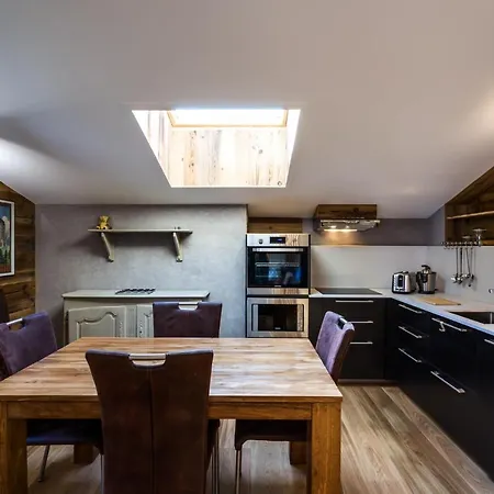 Apartment Romane